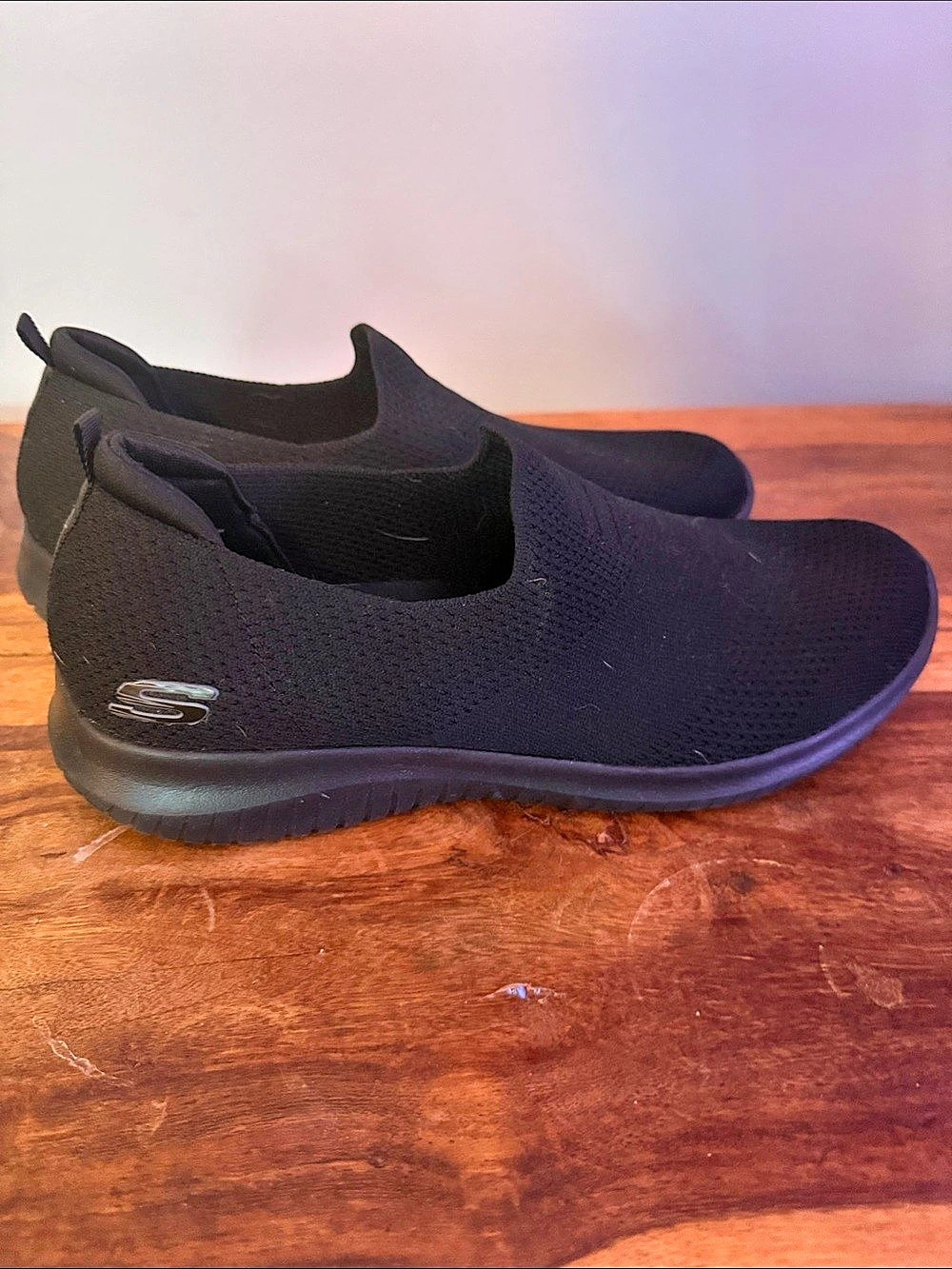 Skechers Ultra Flex Slip-On Air Cooled Sneakers Black US women’s size 10